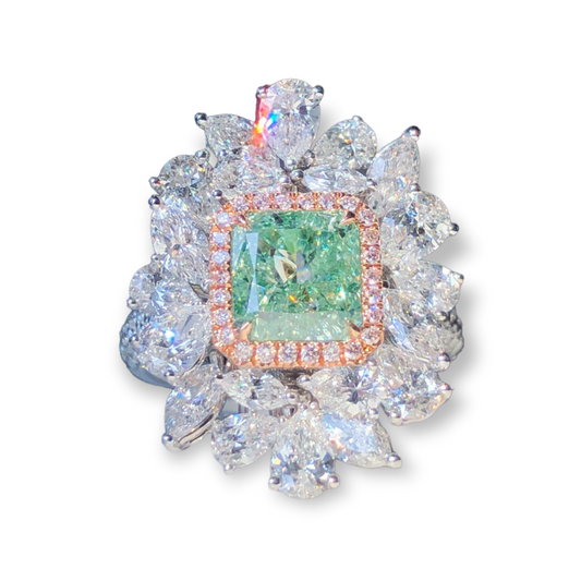 ZUPSTYLE Fancy Light Green Diamond Halo Wild Flower Diamond Rings In 18K White Gold GIA Certified