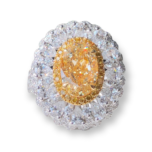 ZUPSTYLE Brilliant Oval Fancy Light Brownish Yellow Diamond Ring In 18K White Gold GIA Certified