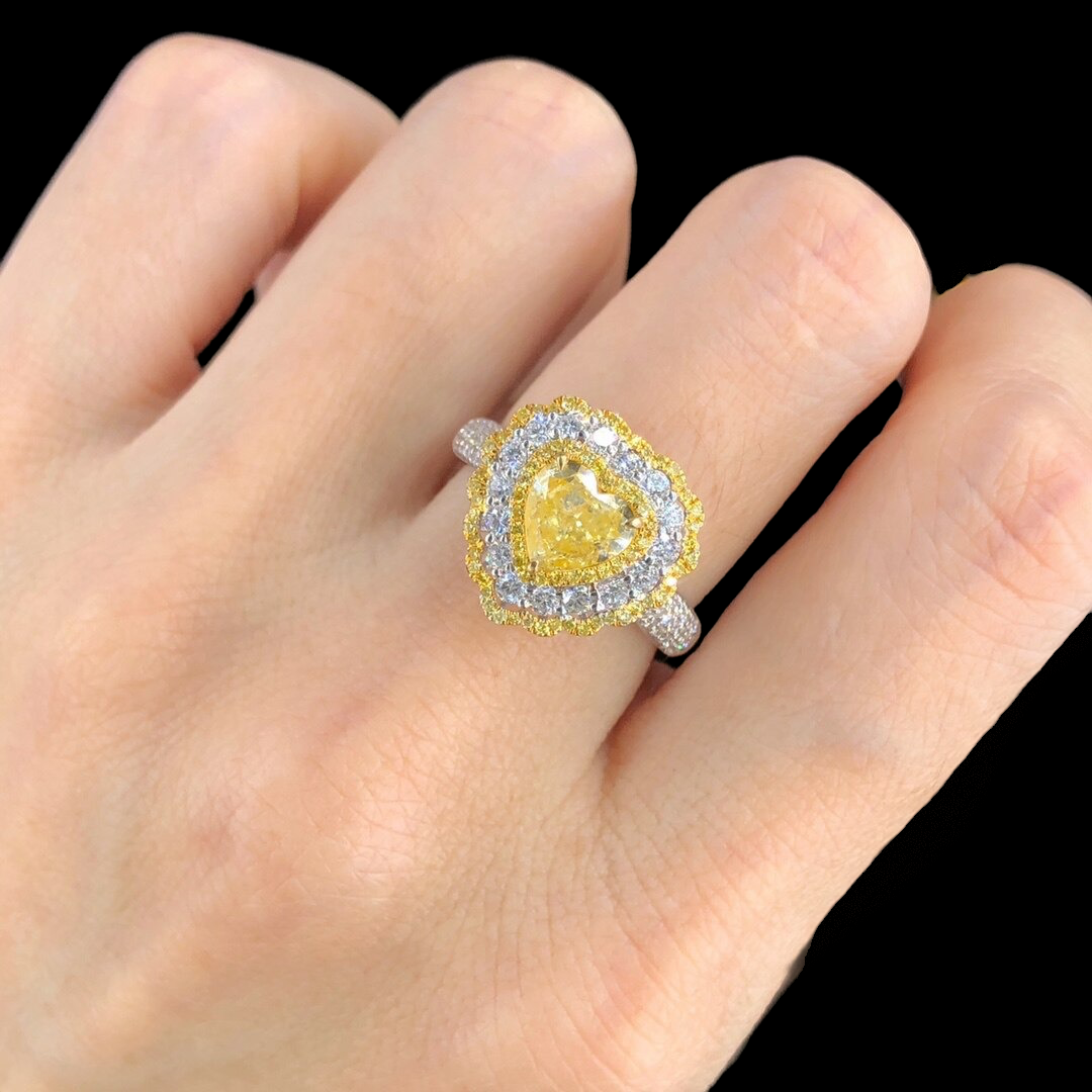 ZUPSTYLE 1 CT. Heart Yellow Diamond Ring in 18K White Gold
