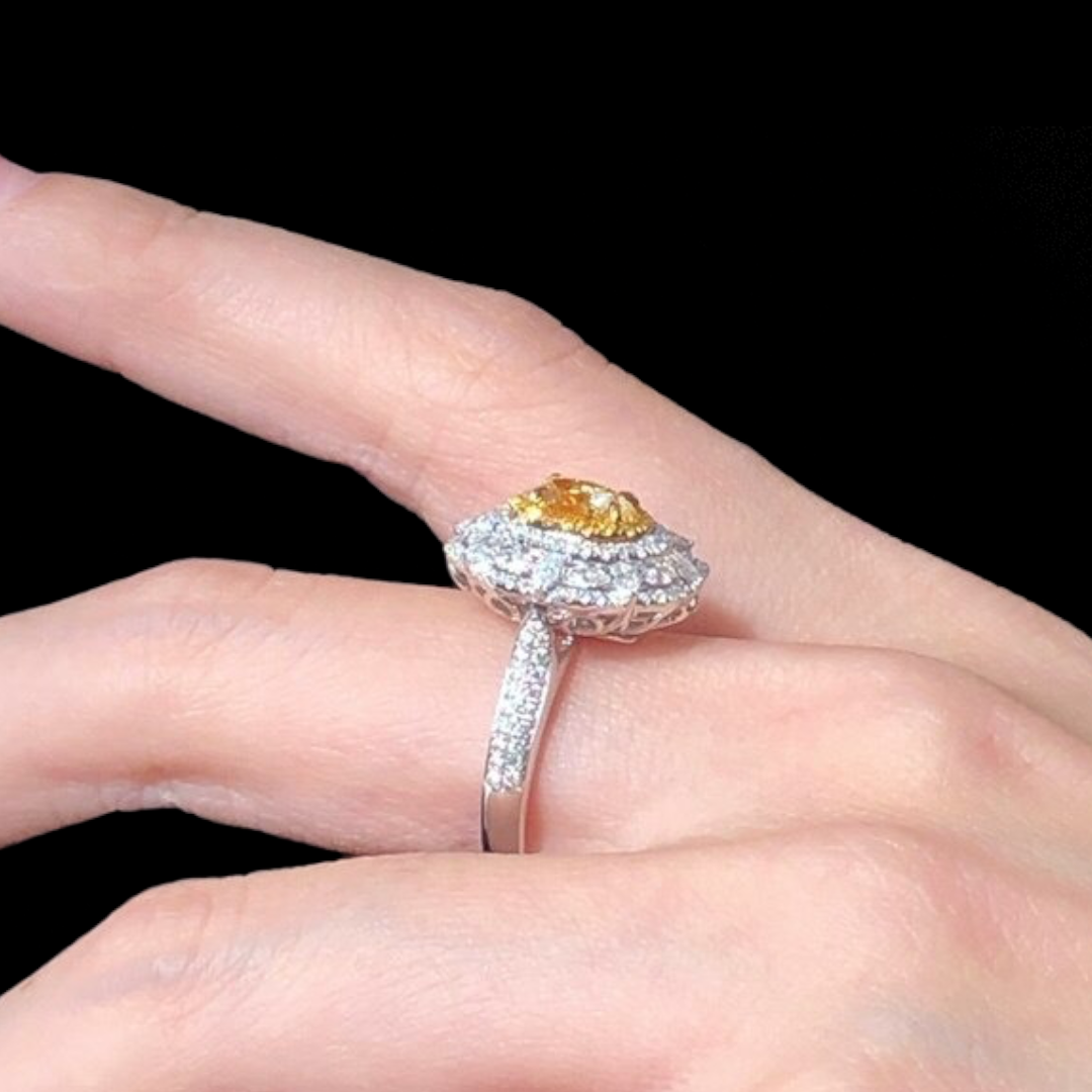 ZUPSTYLE Brilliant Oval Yellow Diamond Halo White Diamond Ring in 18K White Gold