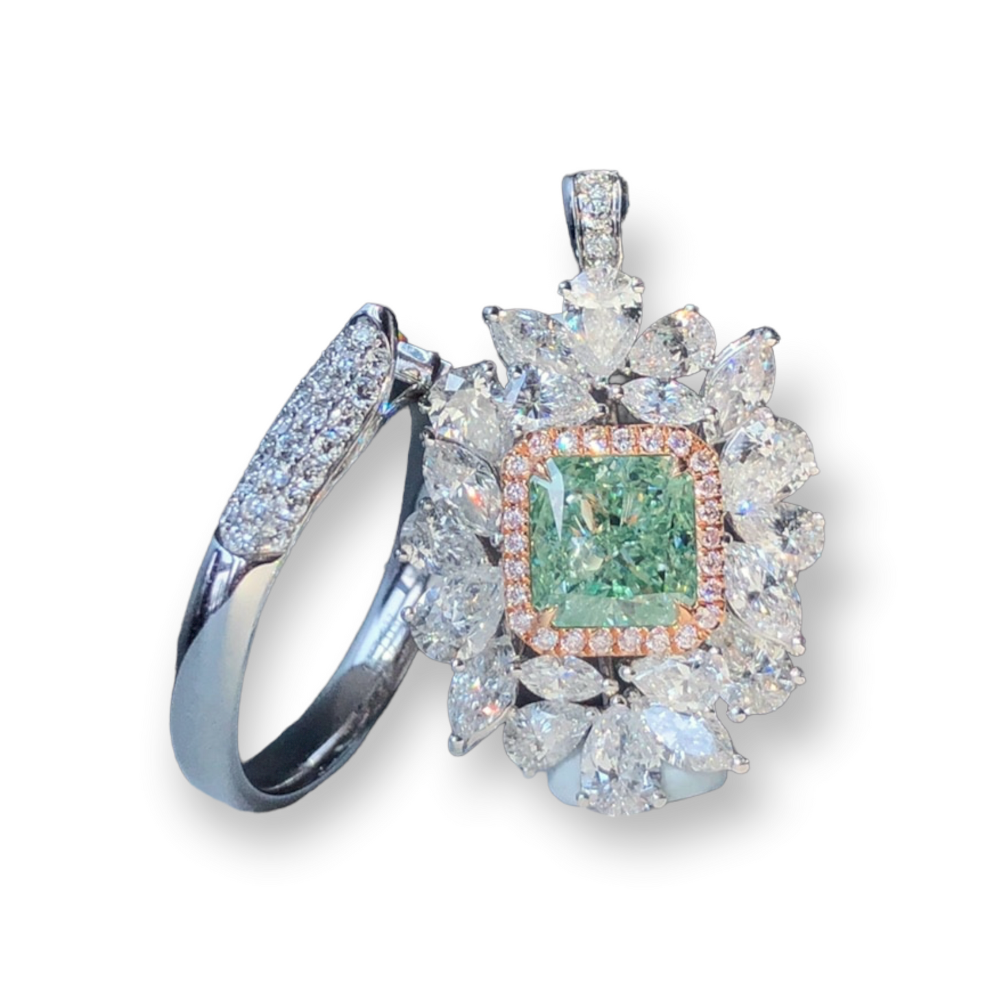 ZUPSTYLE Fancy Light Green Diamond Halo Wild Flower Diamond Rings In 18K White Gold GIA Certified